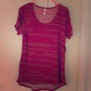 BNWT Lularoe Classic T- medium